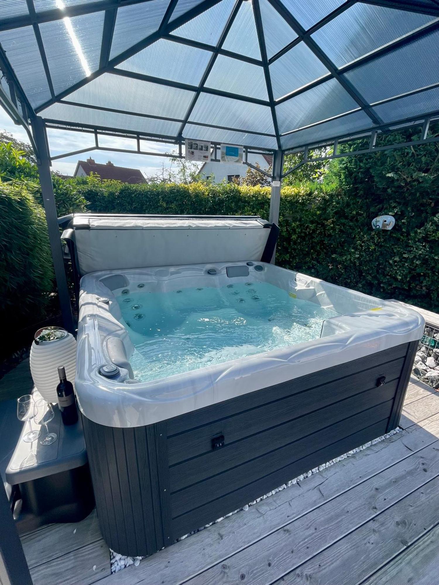 Schlossblick - 4 Sterne Sauna Pool Whirlpool Exklusiv *